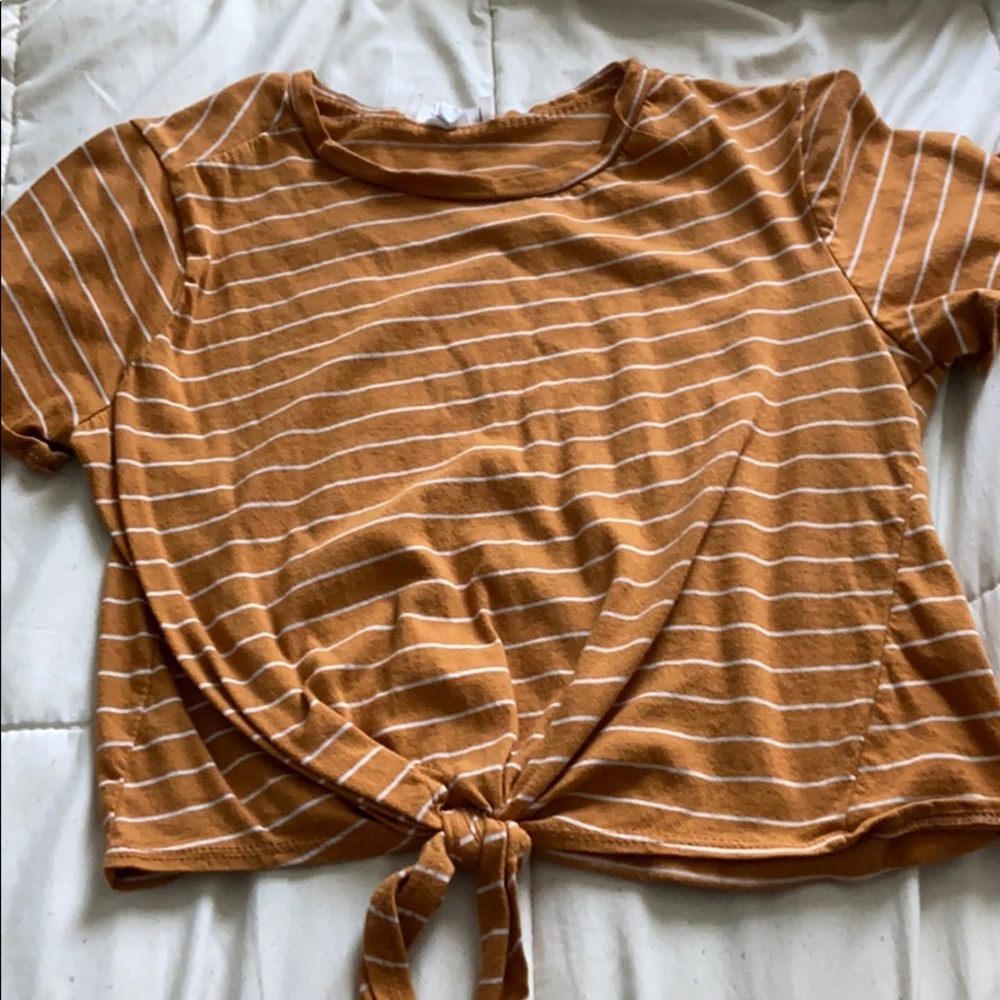 Yellow striped cropped top